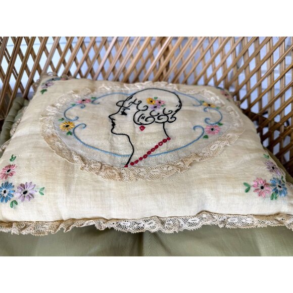 Antique 20's Embroidered Accent Pillow Profile Woman Flowers Lace Edge - Picture 3 of 11